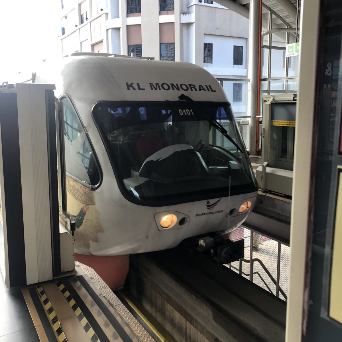 KL Monorail Trainset